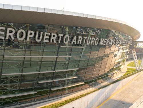 Foto del Aeropuerto Internacional Arturo Merino Benítez.